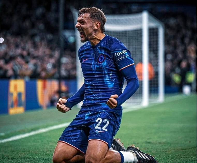 霍尔一剑封喉，切尔西5-1大胜晋级，欧协联冠军一步之遥！