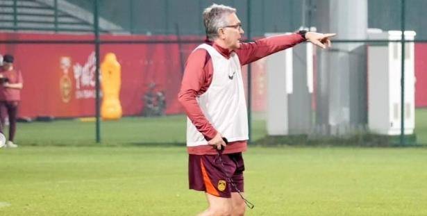 伊万刚官宣从国足下课！就确定要去法甲联赛执教，钦点张玉宁加盟